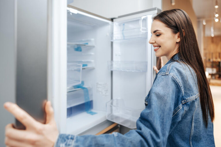 Como escolher a melhor geladeira para área de lazer 1 geladeira aberta