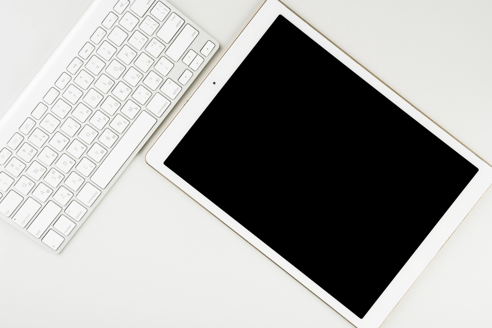 Quais são os tipos de teclados para PC? 2 Tablet para trabalho com teclado